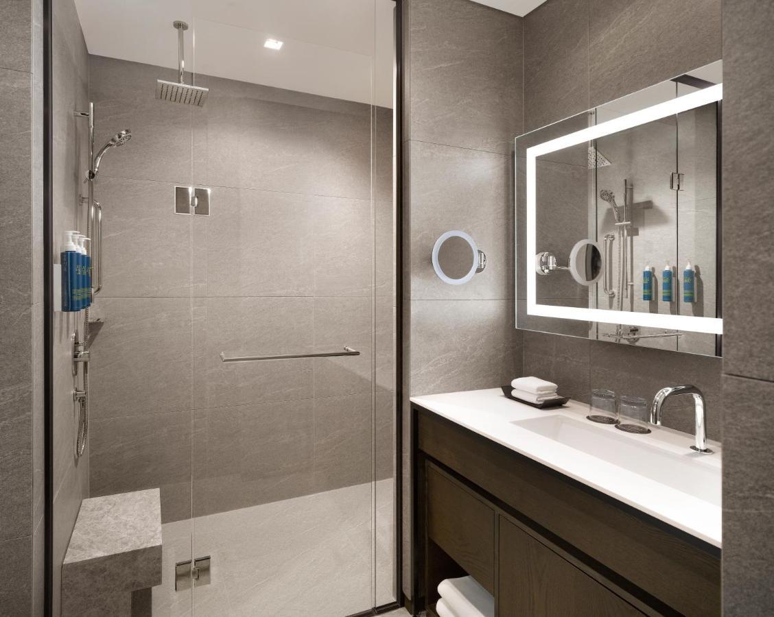 Four Points By Sheraton ซูวอน ภายนอก รูปภาพ